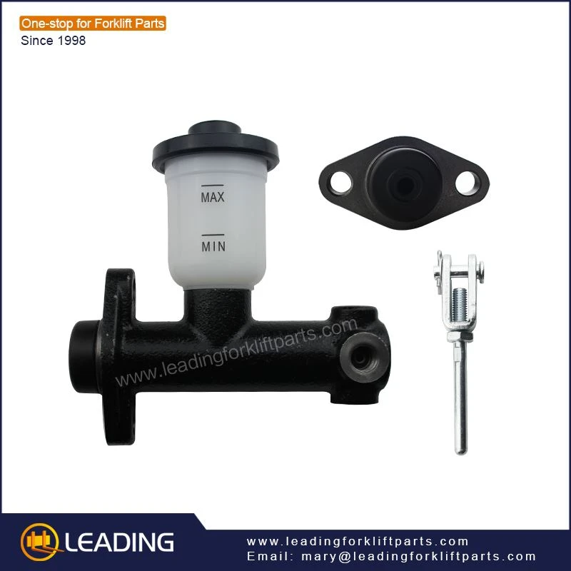 Lift truck brake master cylinder 1